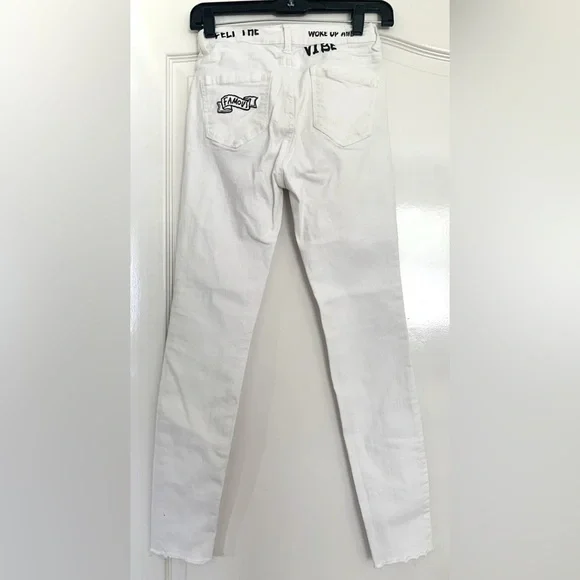 Denim White Skinny Jeans Women's Size US 6 (27) or EU 36 Stretch Graffiti Europe - Picture 3 of 10